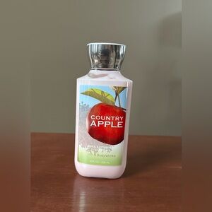 Bath & Body Works Country Apple body lotion
